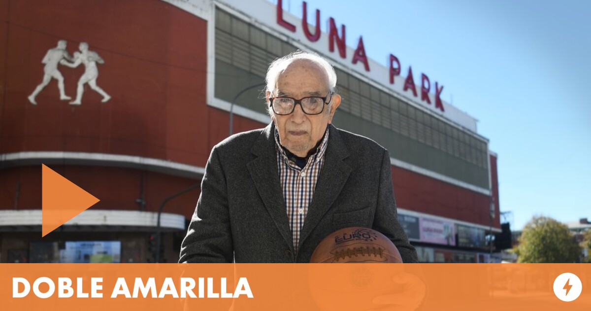 The world champion basketball captain returned to Luna Park to celebrate his 99 years: intimacy and memory